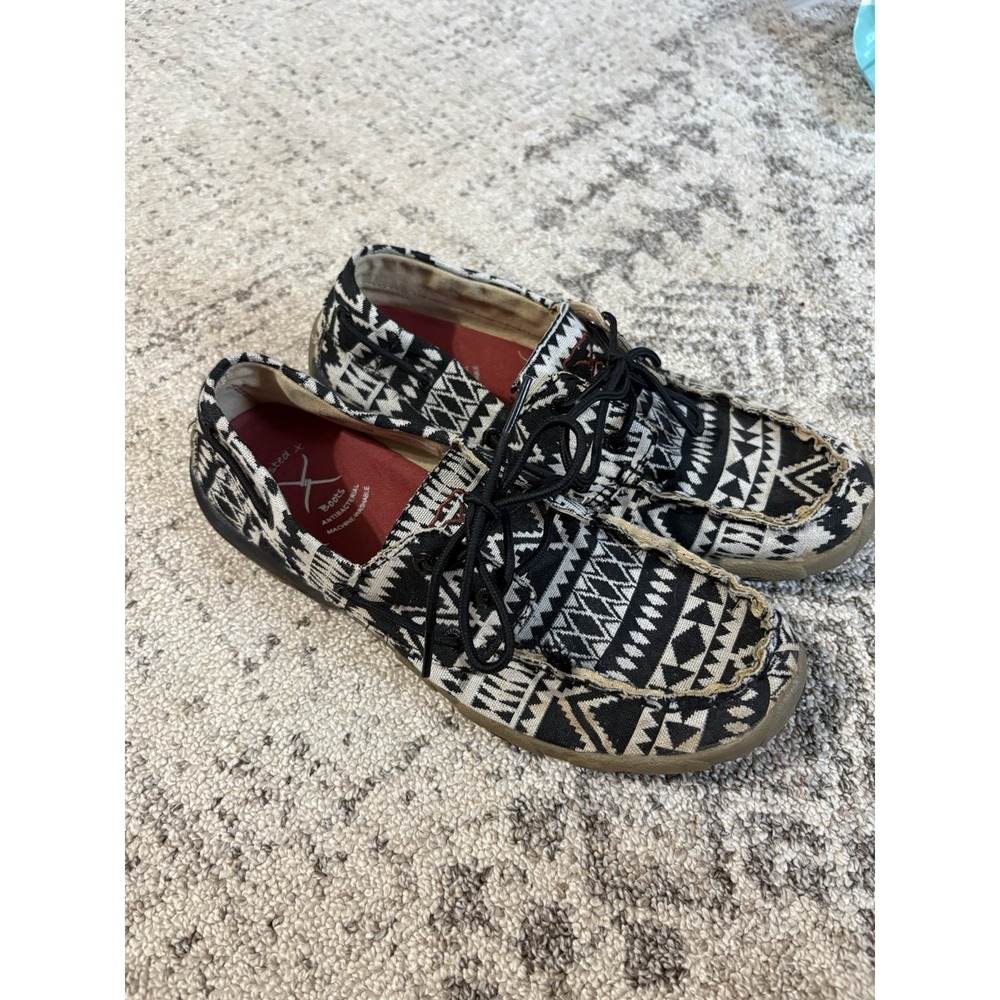 Women's Aztec Black And White Twisted X Driving Mocs Size 7.5